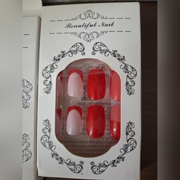 Press-on Nail Bundle - Picture 4 of 6